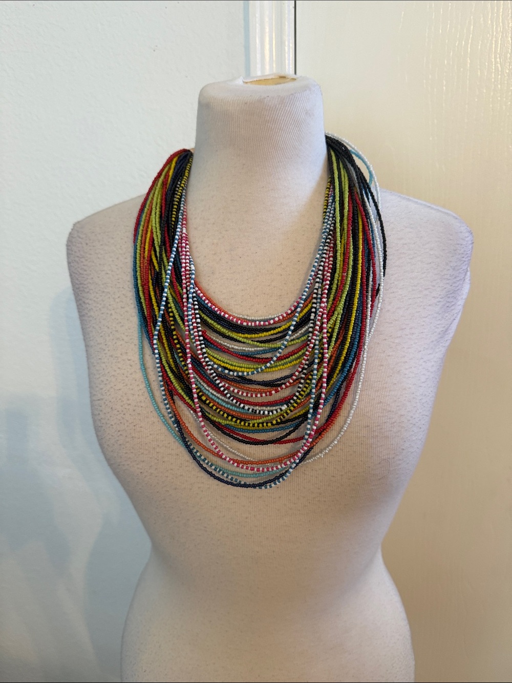 Multistrand Multicolor Seed Bead Necklace for Women. NWOT